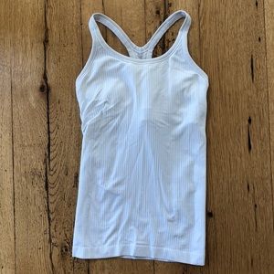 Lululemon tank